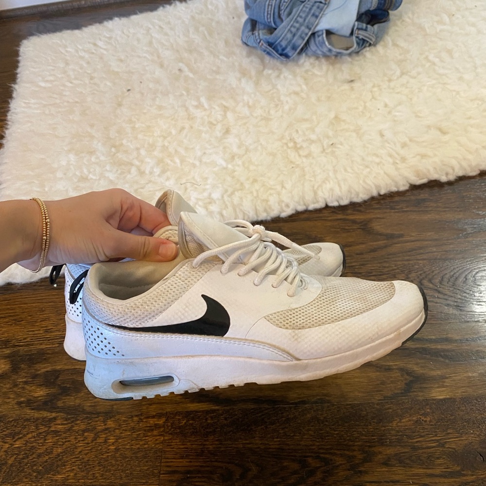 White Nike Tennis Shoes